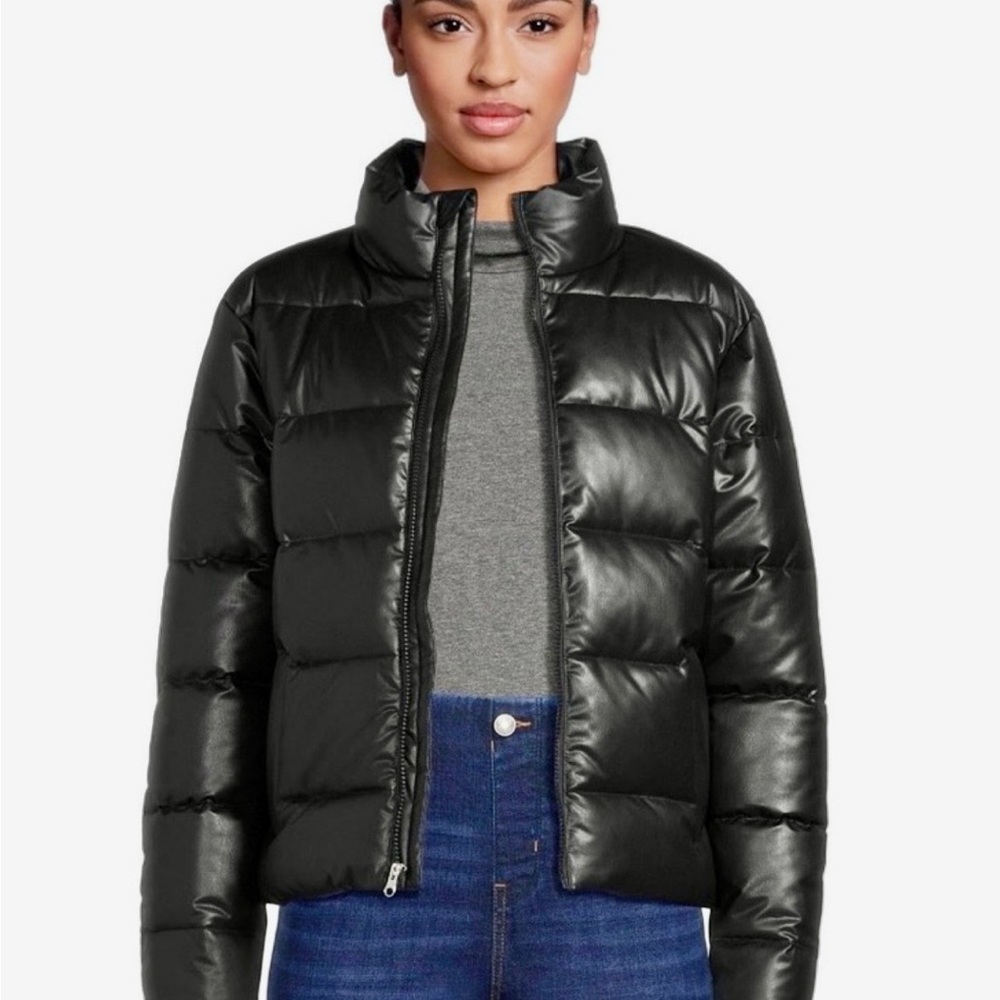 Time and Tru Women's Shiny Black Puffer Jacket